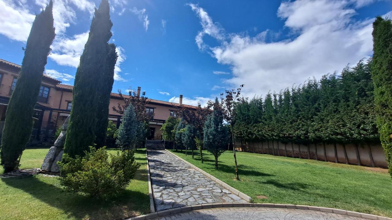 Palacio Del Conde De Rebolledo Villaviciosa de la Ribera Exterior photo