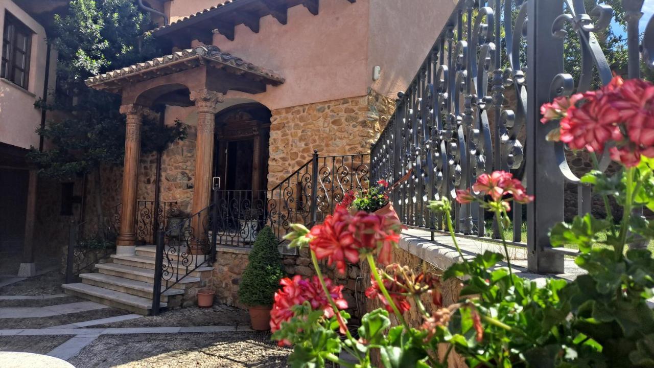 Palacio Del Conde De Rebolledo Villaviciosa de la Ribera Exterior photo