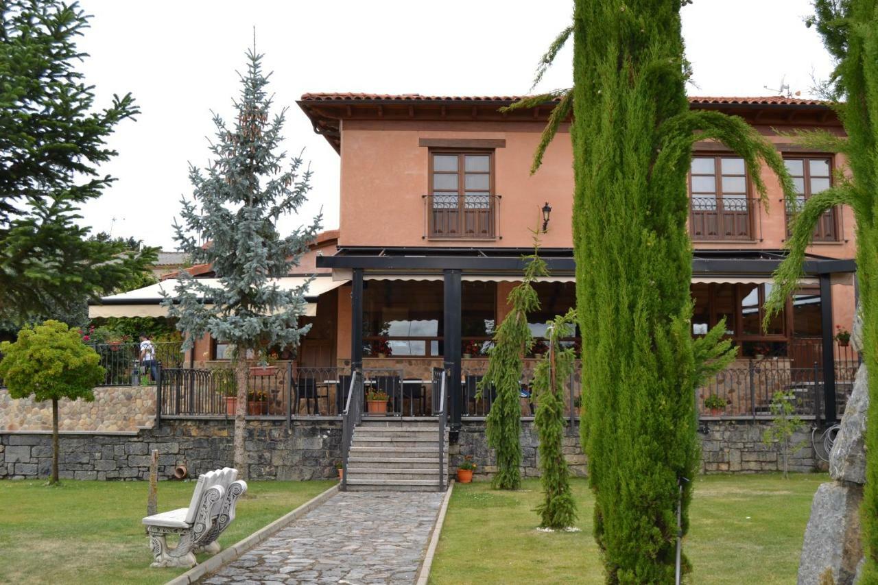 Palacio Del Conde De Rebolledo Villaviciosa de la Ribera Exterior photo